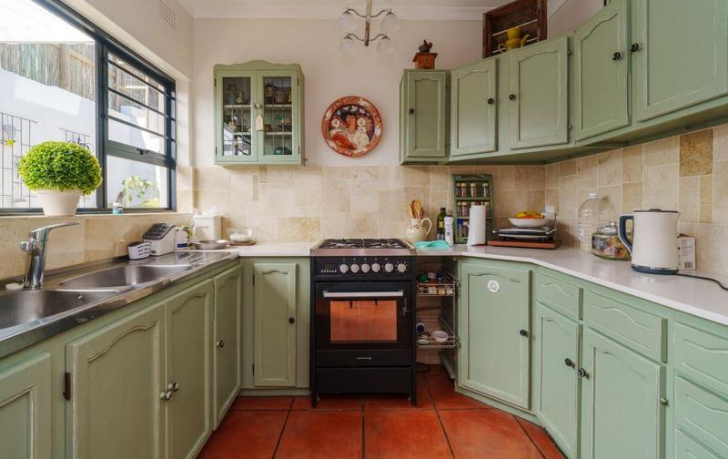 7 Bedroom Property for Sale in Fish Hoek Western Cape